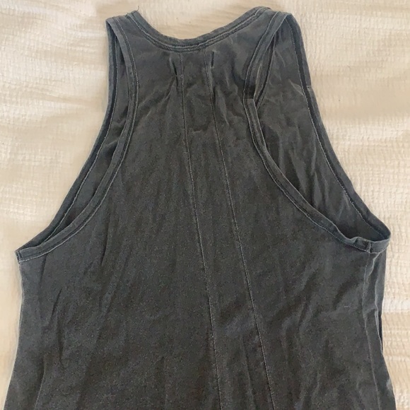 Religion Skull & Cross Tank - Picture 5 of 5